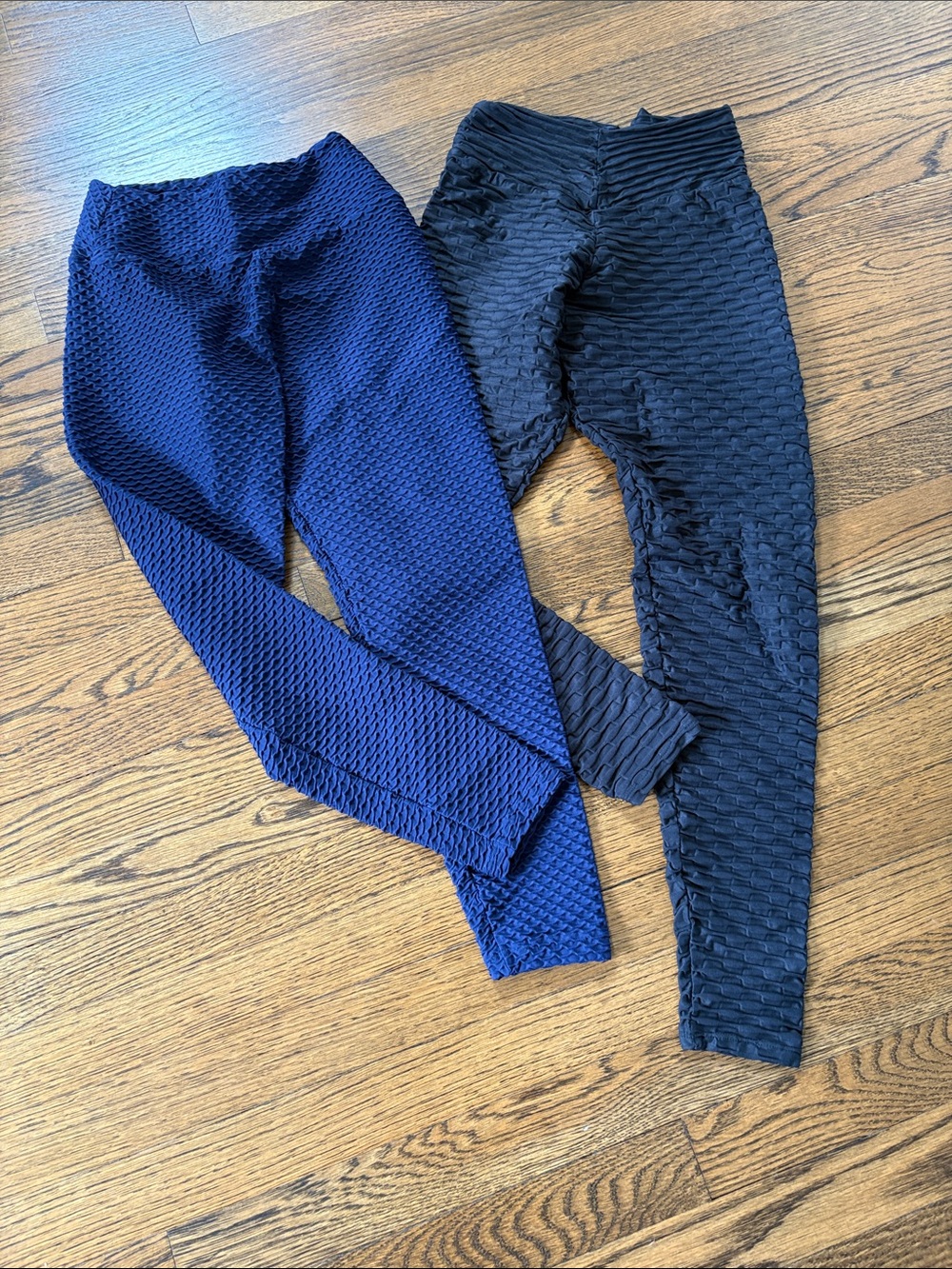 Booty by Brabants pair of Textured Leggings - Blue and Black, one size
